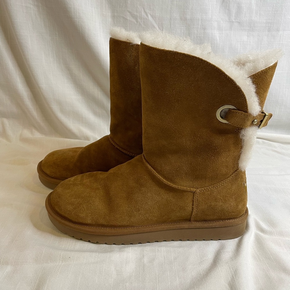 Kookaburra tan boots size 10